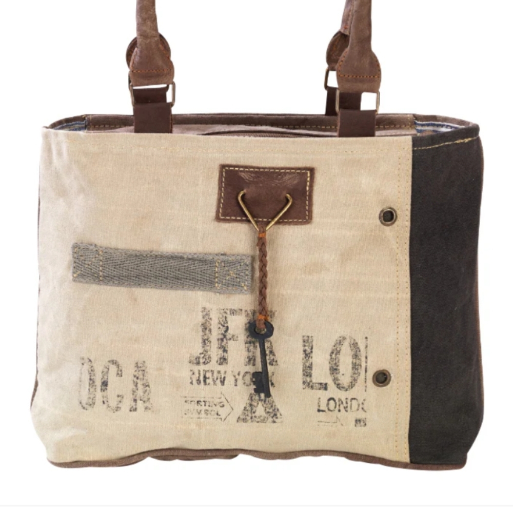 Clea Ray JFK Small Recycled Tote NWT